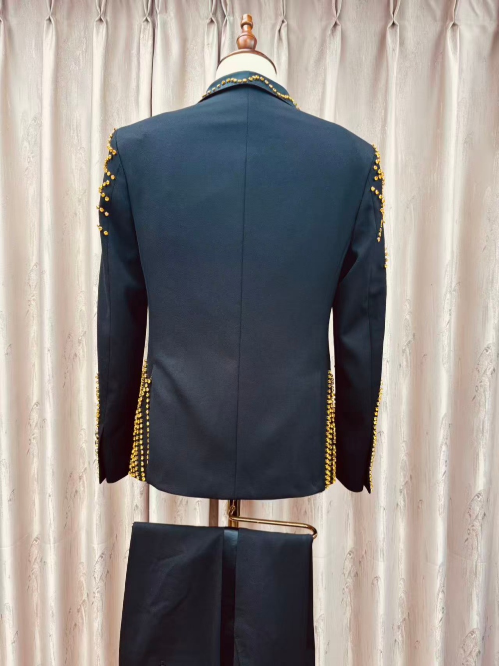 Man Exquisite Beaded Suit Set  - đánh giá và giá Men Formal Wear Clothes